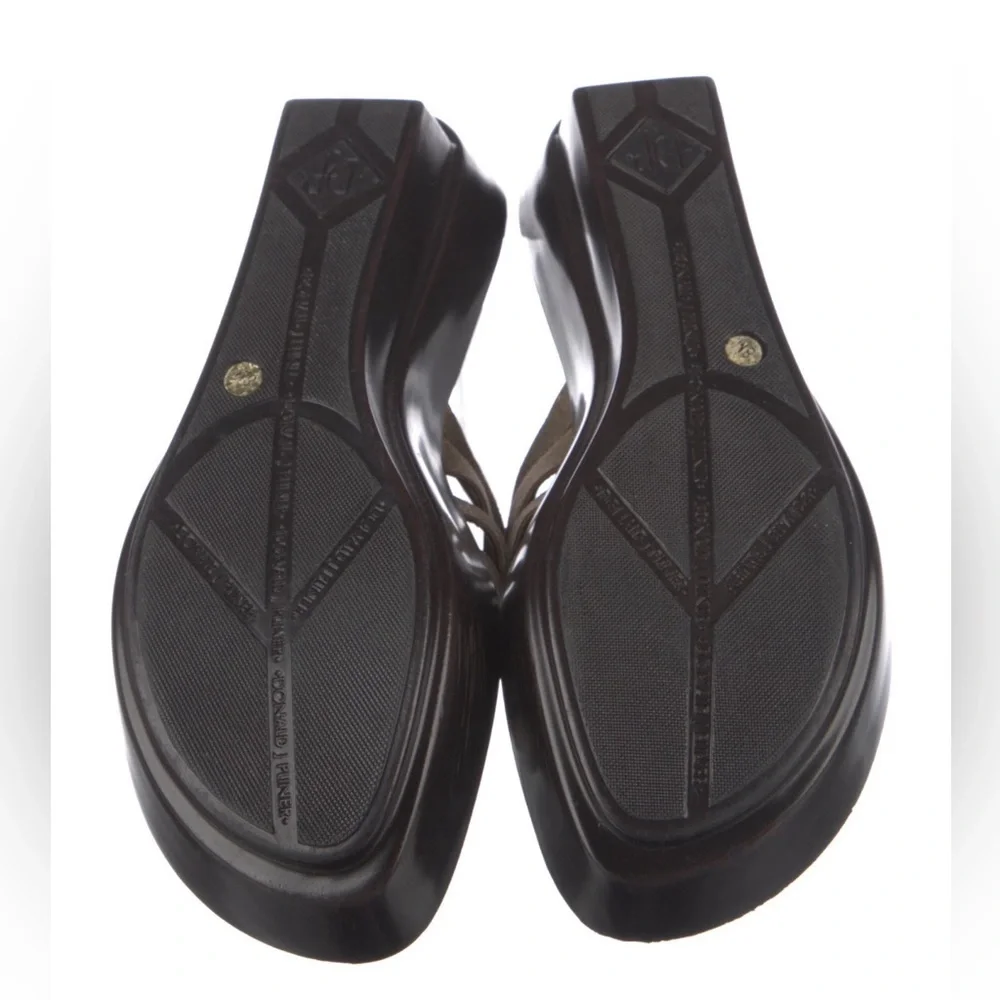 DONALD PLINER Multistrap Suede Platform Thongs Size 8